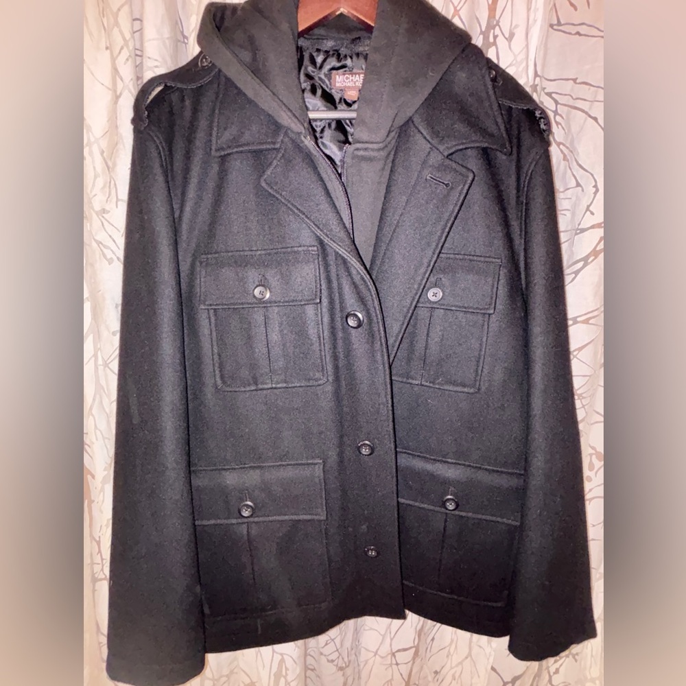 Michael Kors Men’s Peacoat with Removable Hood; Size Large